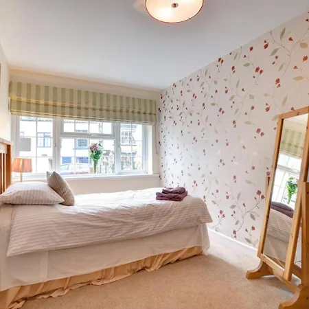 3 Bed In Oc-w018 * Whitby